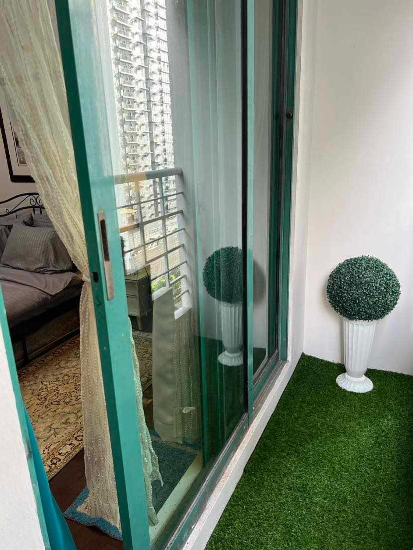 Millennium Plaza Hotel Makati City Kültér fotó